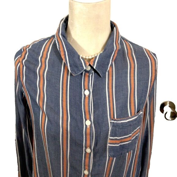 Ivanka Trump Top Button Front Large - Picture 3 of 7